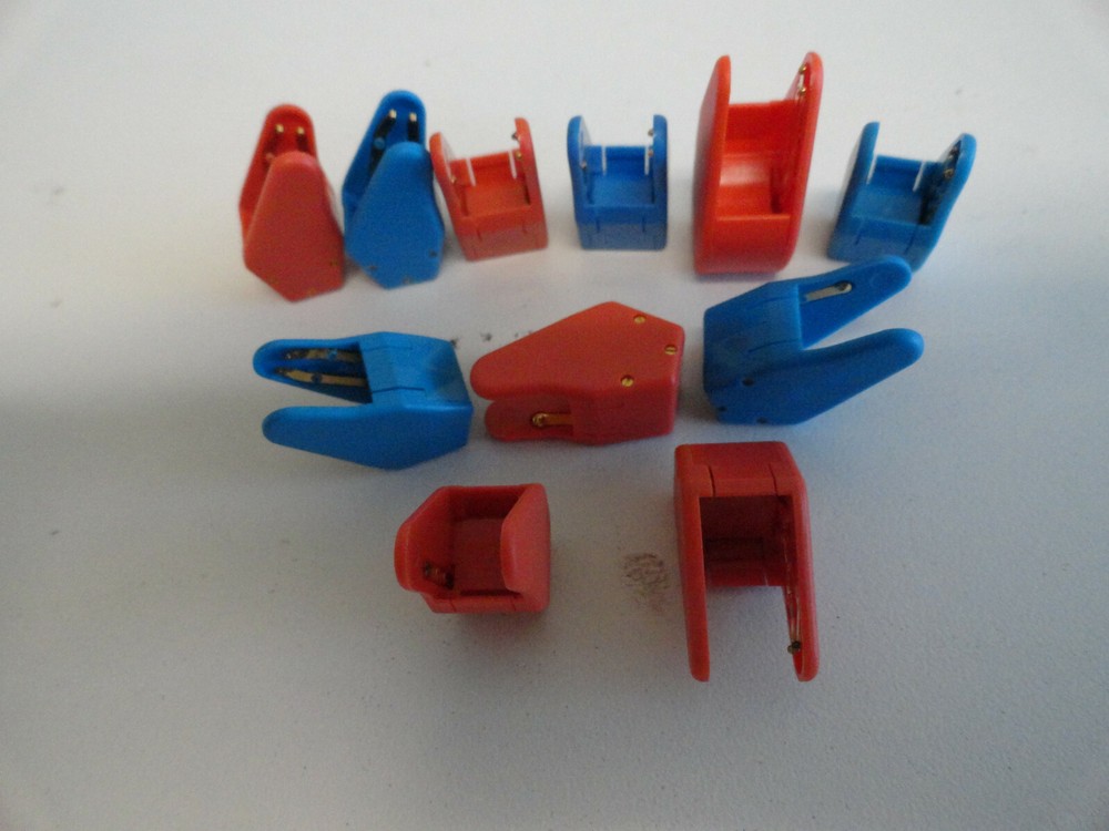 SS6: Lot of 11 Hearing Aid Programming Shoes
