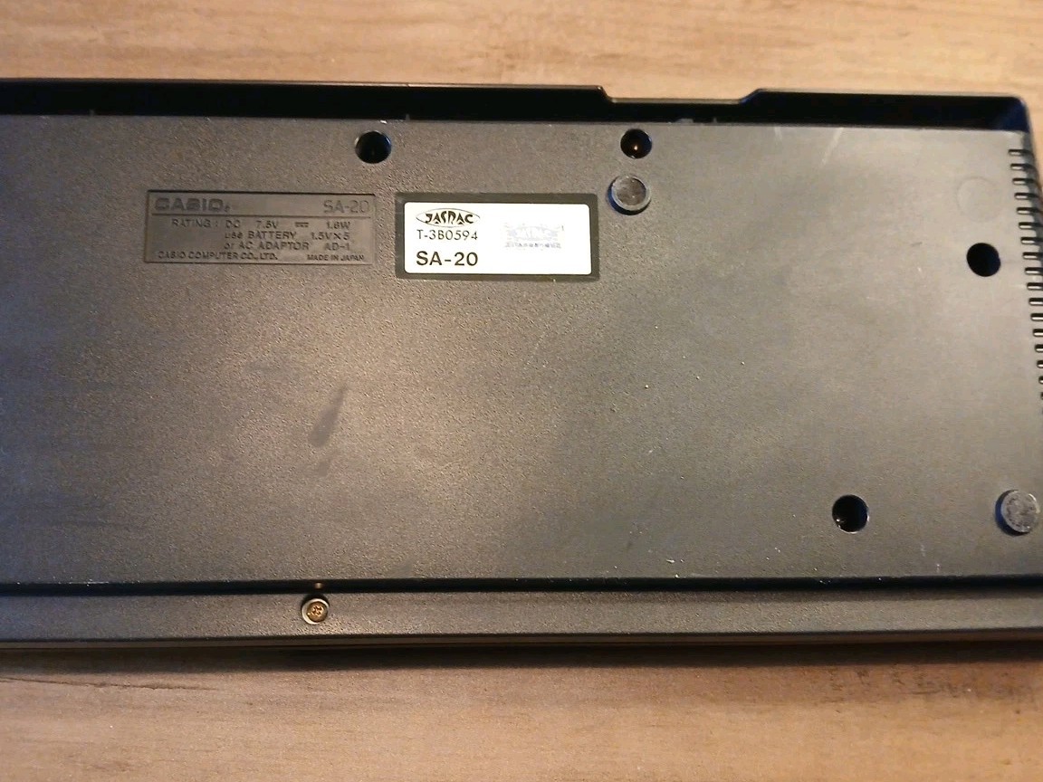 Casio SA-20 Electronic Keyboard 100 Sound Tone Bank Rhythm Super Accompaniment