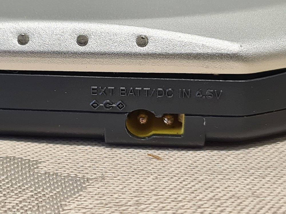 SONY Walkman D-EJ915 CD Player & Battery Case
