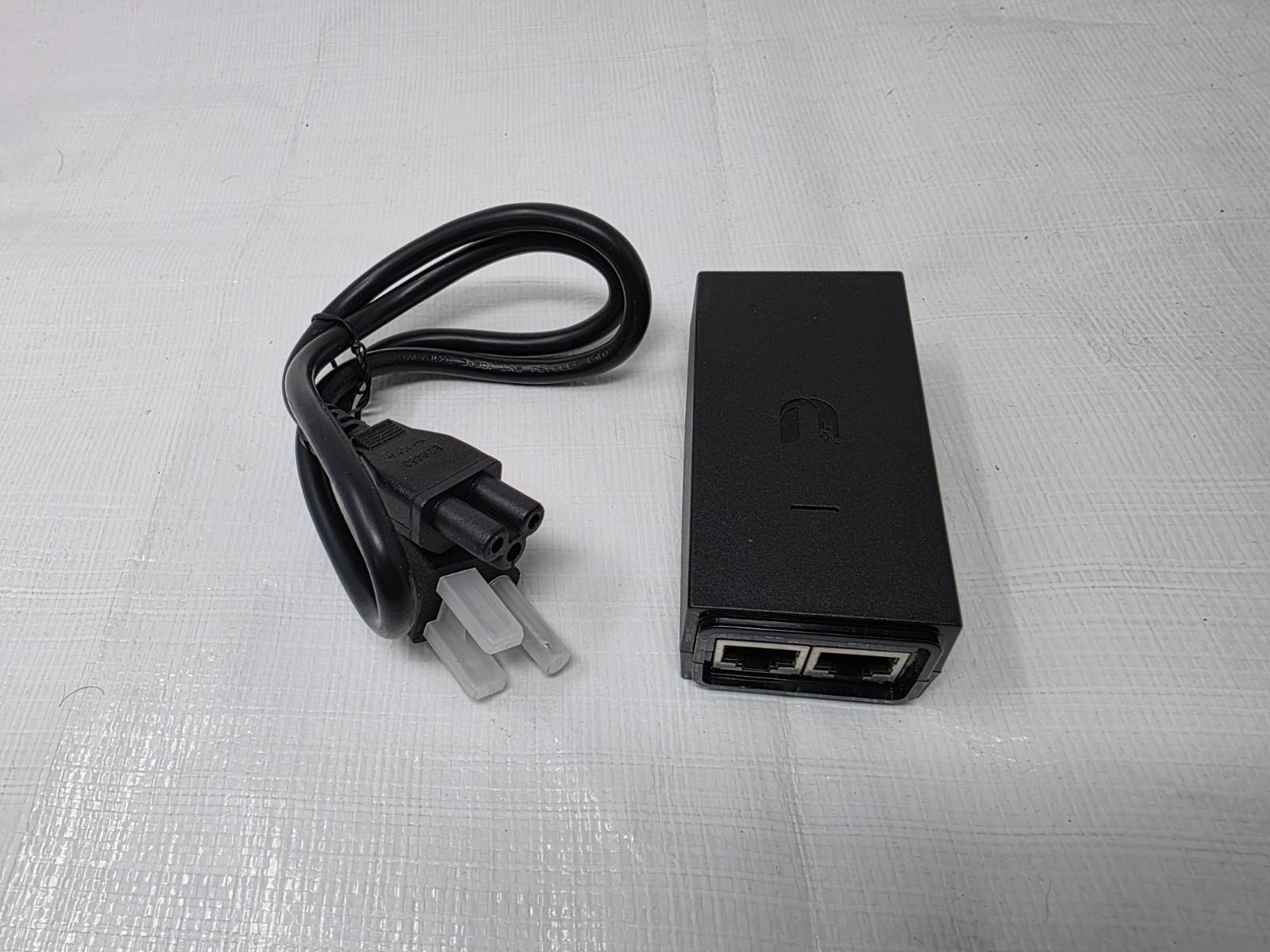 Ubiquiti Networks GP-A240-050 POE-24-12W-G PoE Power Supply