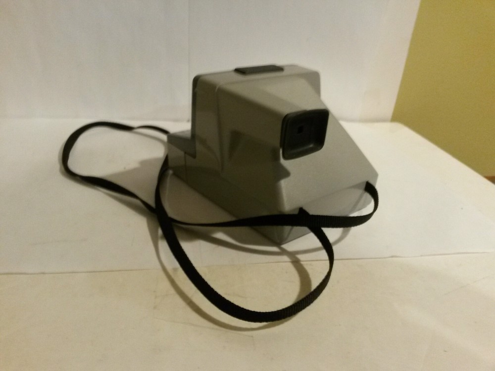 Button Polaroid land camera instant camera vintage