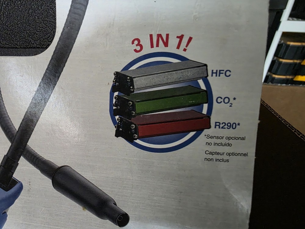 INFICON D-TEK 3 Leak Detector with Case
