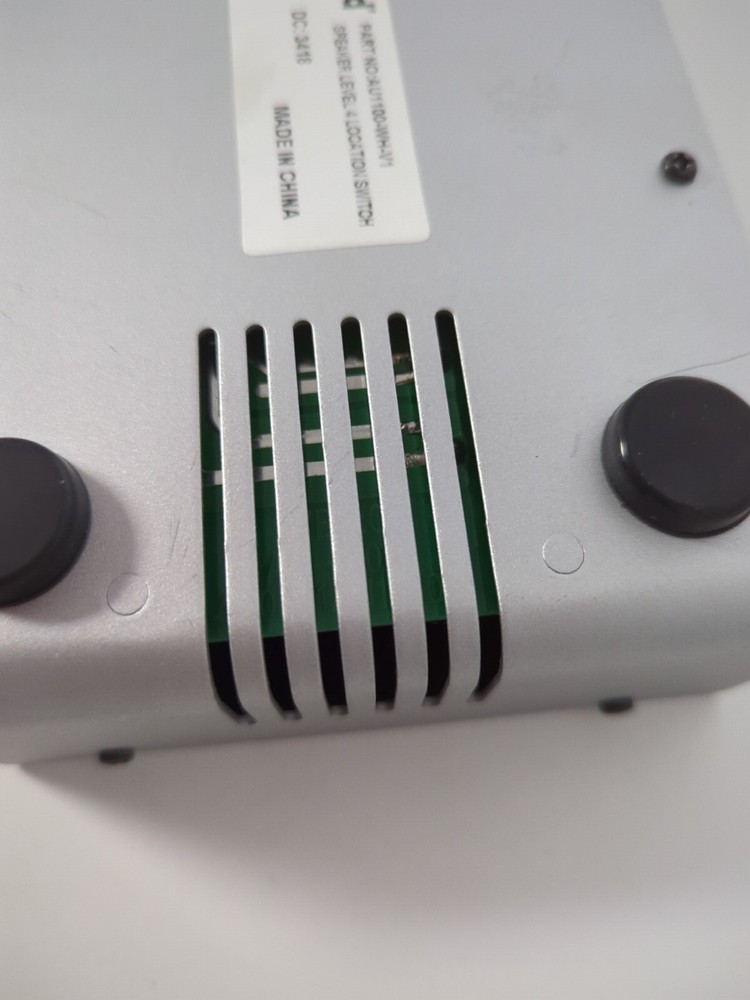 LEGRAND SPEAKER SELECTOR AU1100, SPEAKER LEVEL 4 LOCATION SWITCH