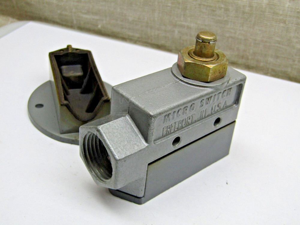 Micro Switch BZE6-2RQ Compact Switch Limit Switch with Alt Base