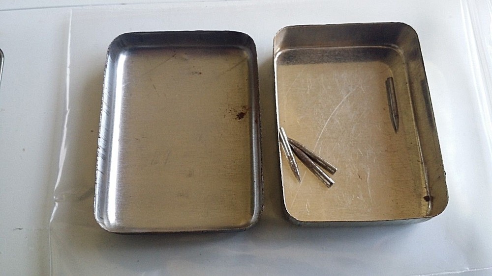 PG254 - Gramophone needles LIGHT EXTRA LOAD Box WITH GRAMOPHONE DOTS