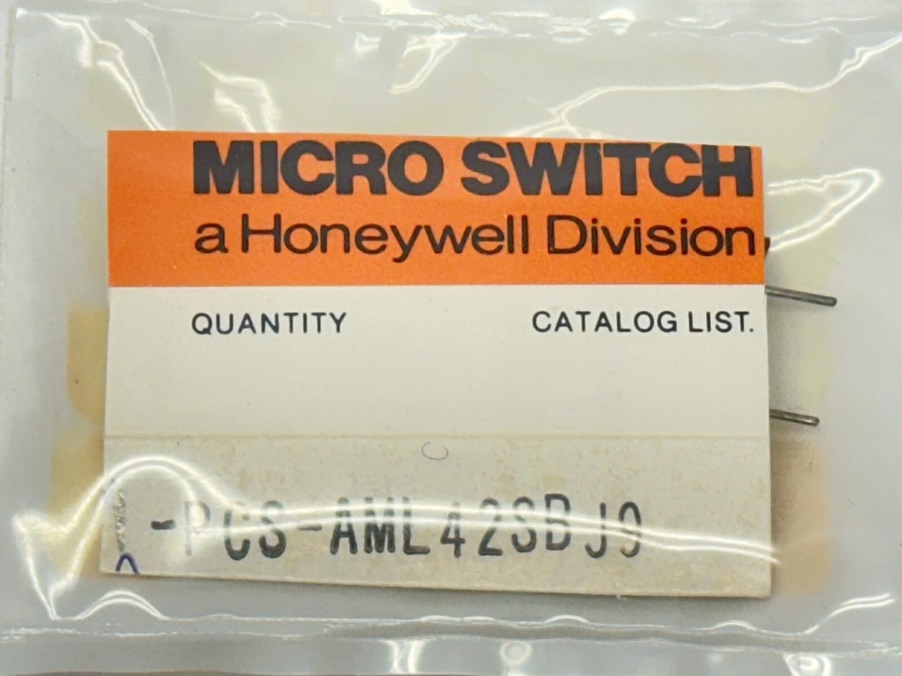 Honeywell AML42SBJ9 Microswitch Panel Indicator Light Yellow