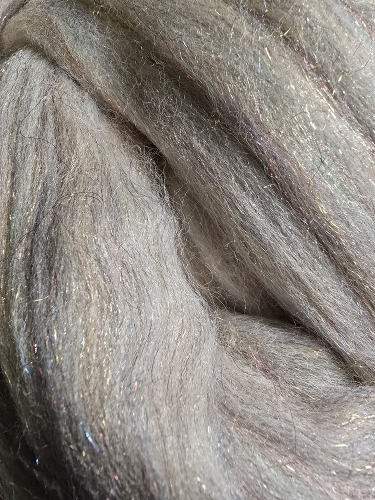 9.1oz Merino Firestar wool roving