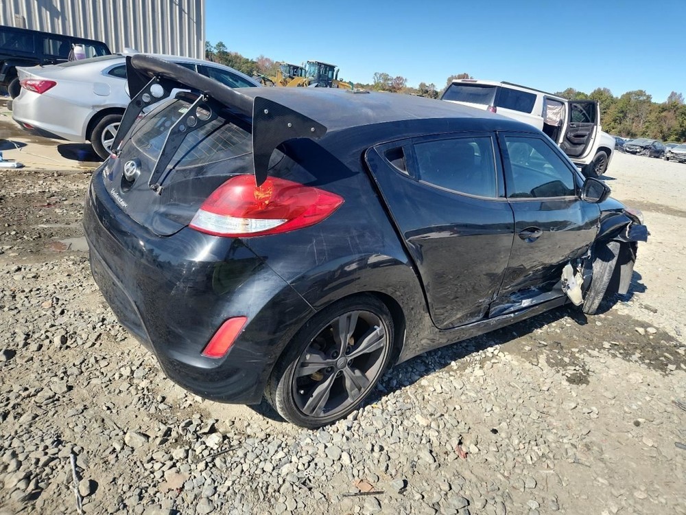VELOSTER 2017 Glove Box 4968523