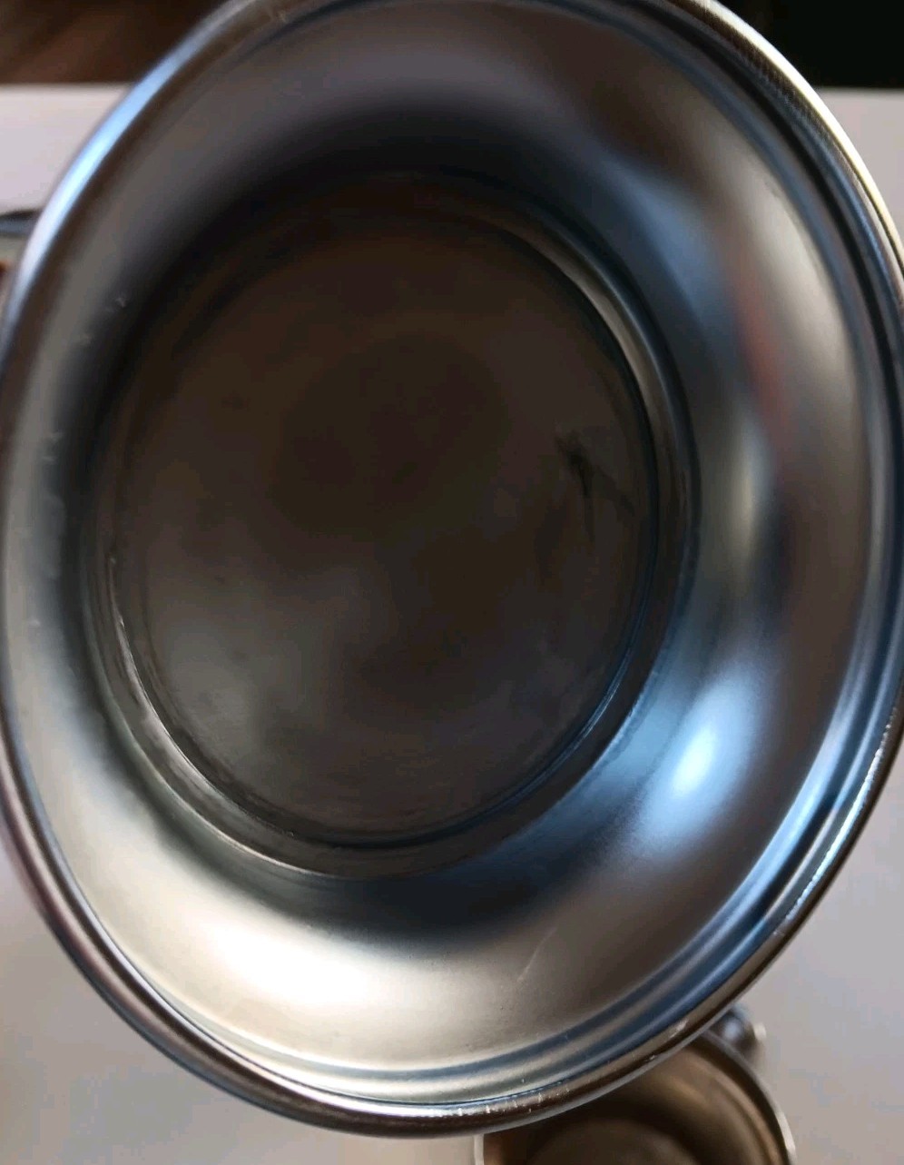 Vintage Art Deco Chrome Cocktail Shaker With Rare Avocado Green Bakelight Handle