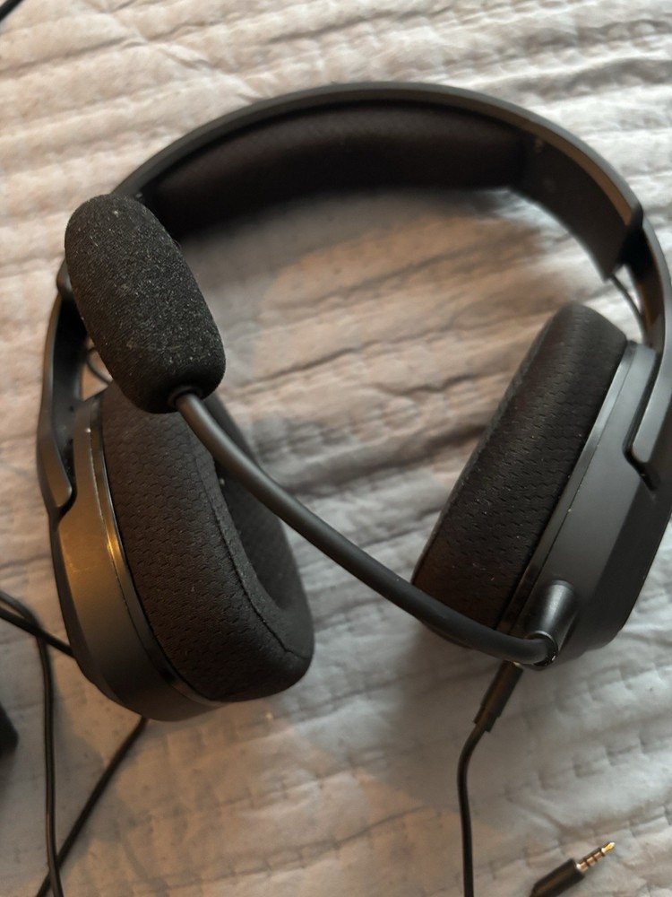 60% keyboard and headset