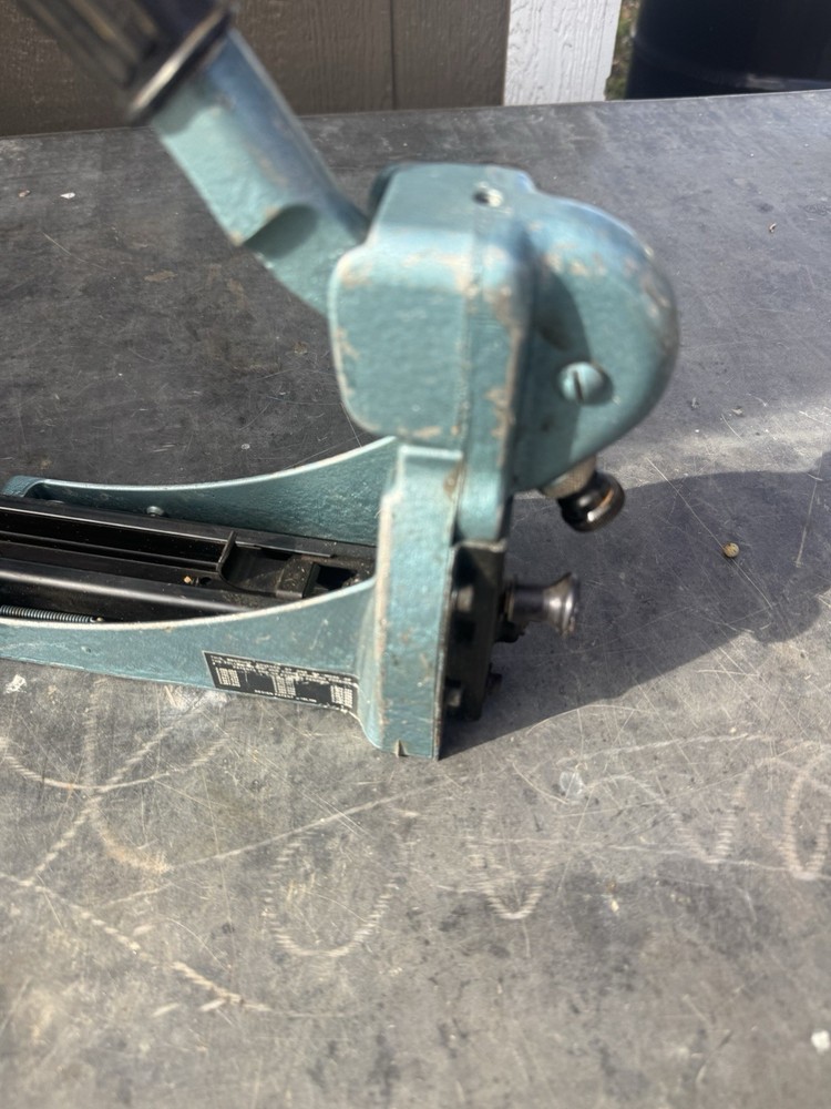 Vintage Clincher hand stapler system