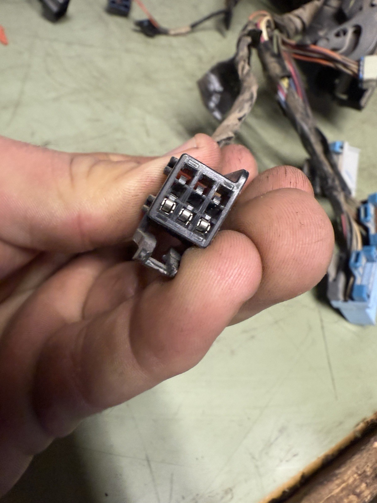 2005 Chevy GMC Silverado 2500 LLY Crew Cab Dashboard Wiring Harness