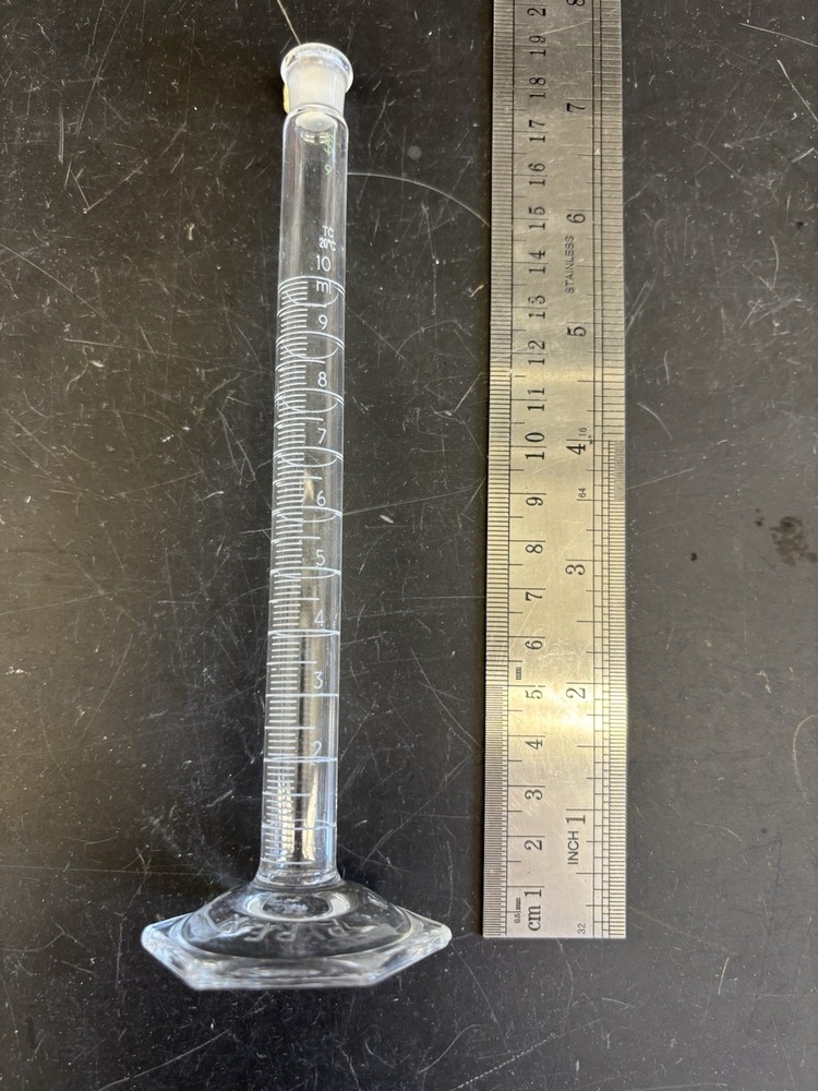 10 ml Volumetric Cylinder Pyrex