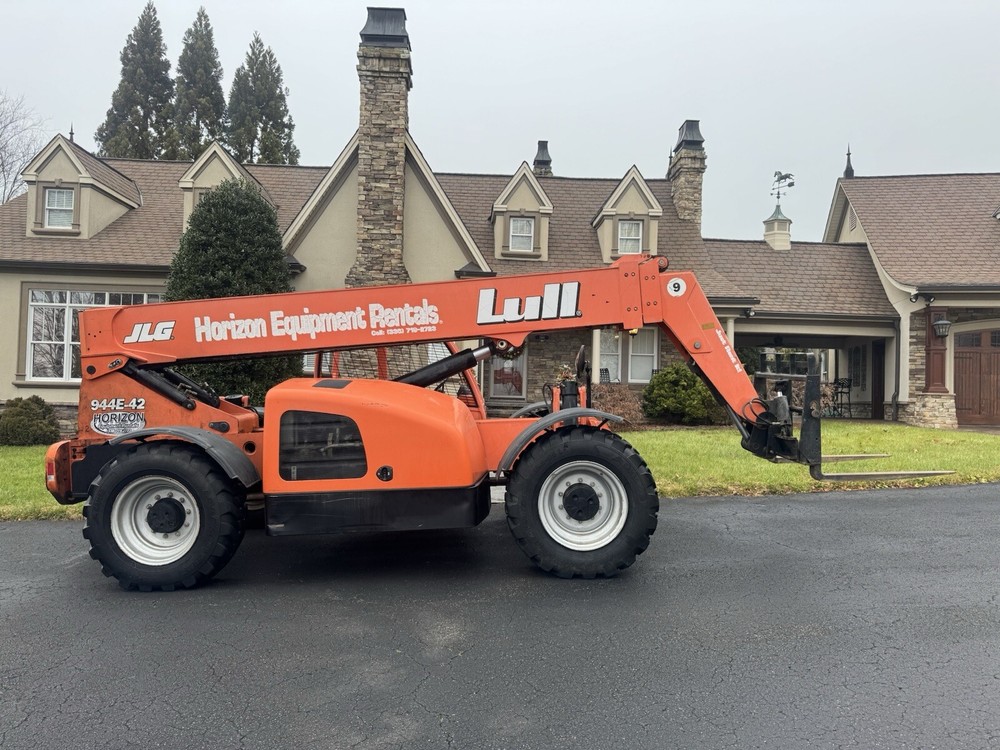 Lull 944e Telehandler