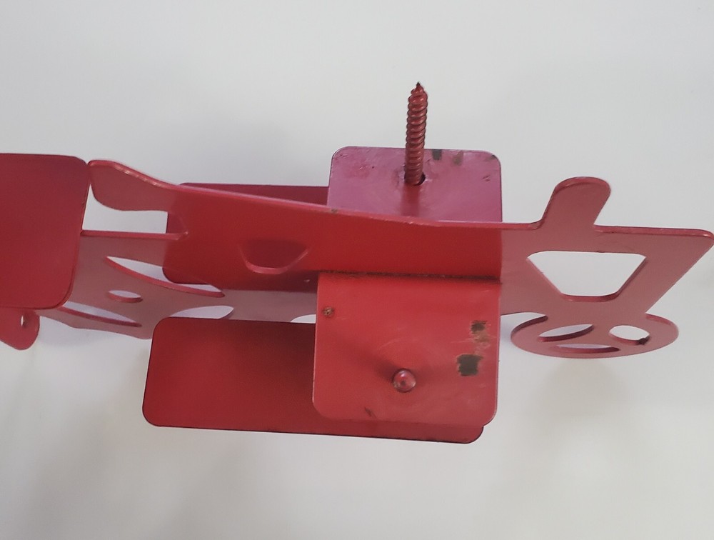 Stokes Select Tractor Corn Cob Feeder, Red, Powder-Coated, Post Mounting