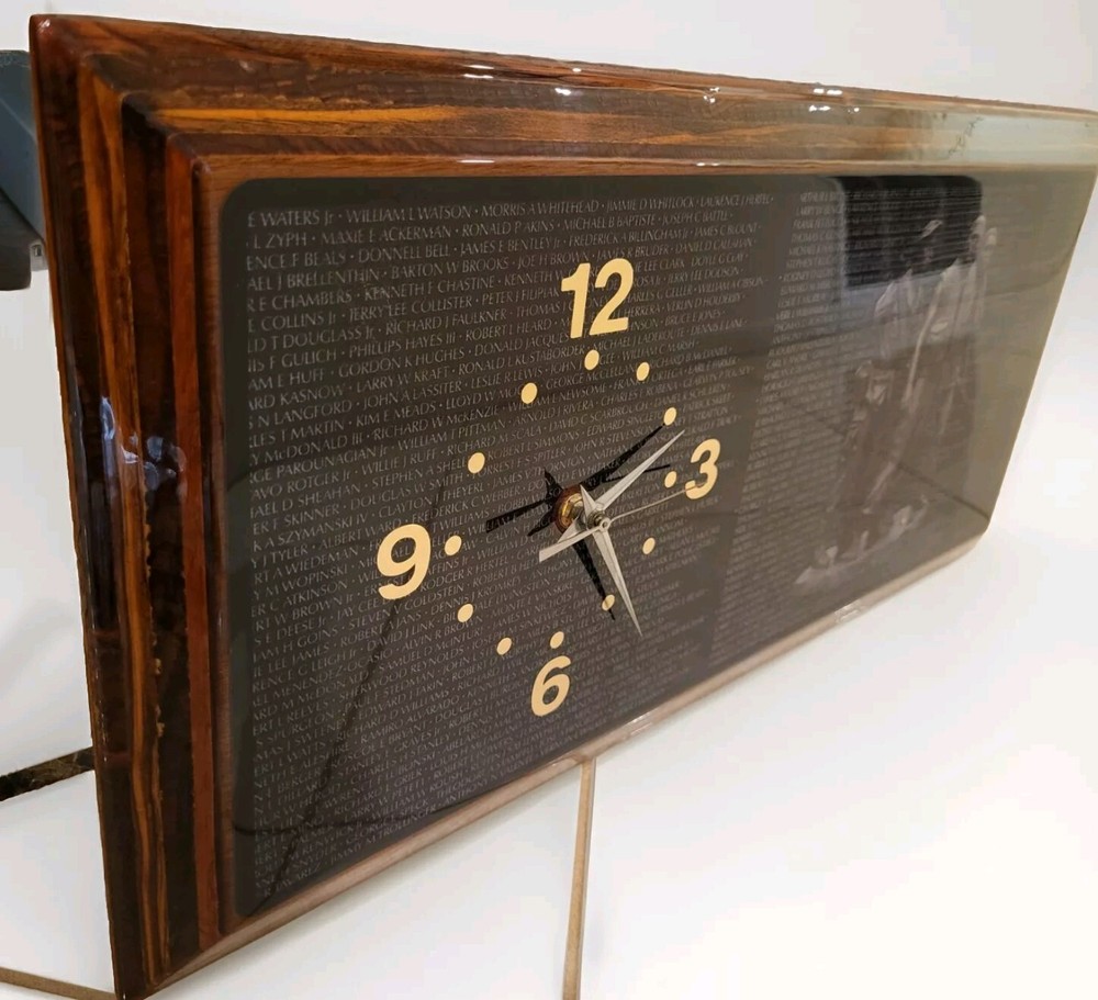 Vietnam War “The Wall” Memorial Wall Solid Wood Clock. MINT