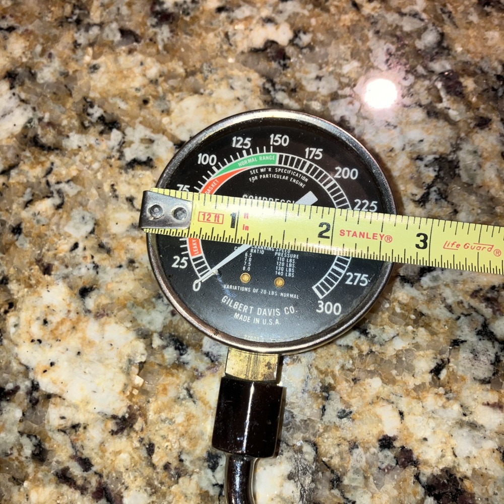 VINTAGE GILBERT DAVIS CO. AUTOMOBILE COMPRESSION TESTER