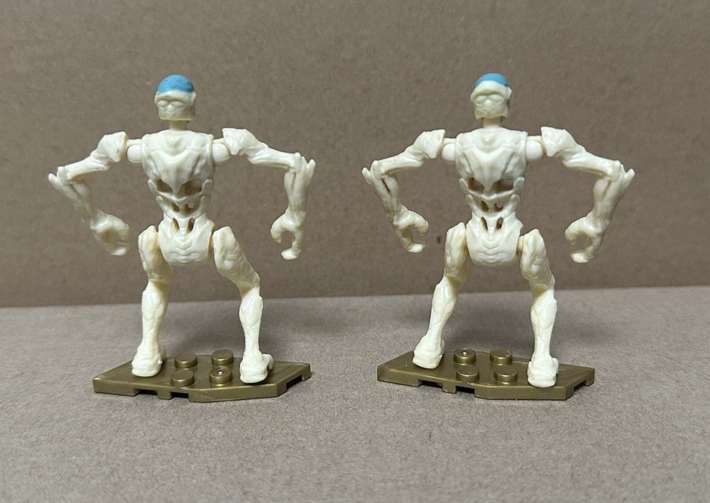 Mega Bloks CONSTRUX Destiny Robot x2