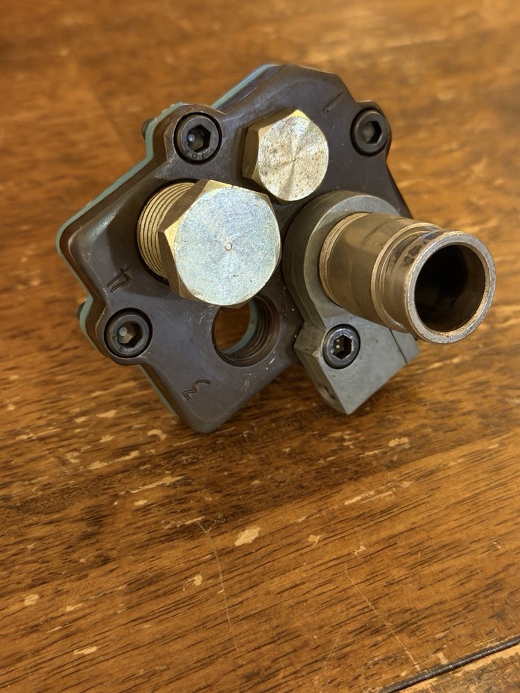 Dillon Precision Toolhead - Square Deal B #20113