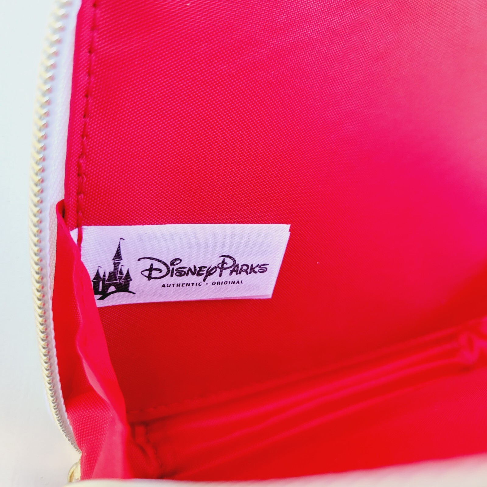 Disney Parks Alice in Wonderland Queen of Hearts Deck of Card Clutch *FLAW READ