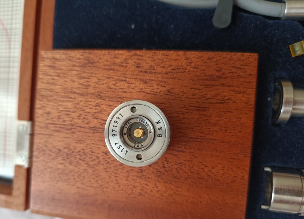 BRUEL & KJAER 4157 EAR SIMULATOR FOR TELEPHONOMETRY