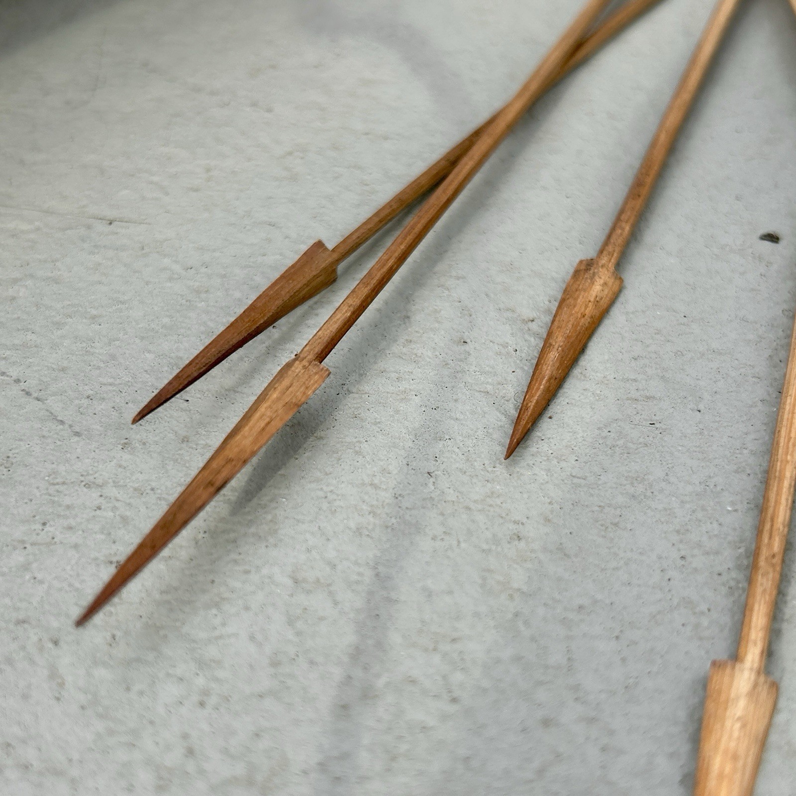 Borneo Dayak Bamboo Blowpipe Dart Quiver Tolor w/ 7 Darts Rattan 1960s Vintage