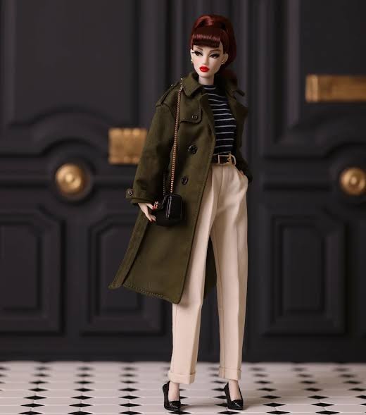 DEFA Lucy Series 2 Paris Model No. 3 Limited Edition Fashion Doll NRFB