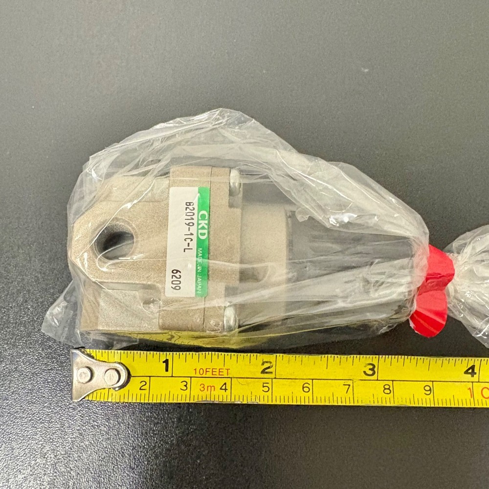CKD B2019-1C-L Pneumatic Compact Regulator (New w/ Box)