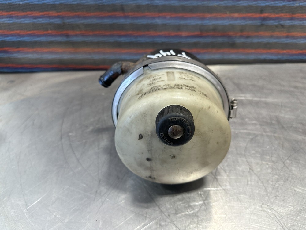 PETERBILT 386 2010 POWER STEERING RESERVOIR W/ Bracket
