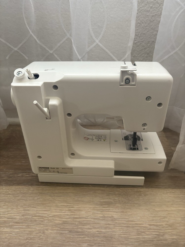 Hello Kitty Sanrio Sewing Machine