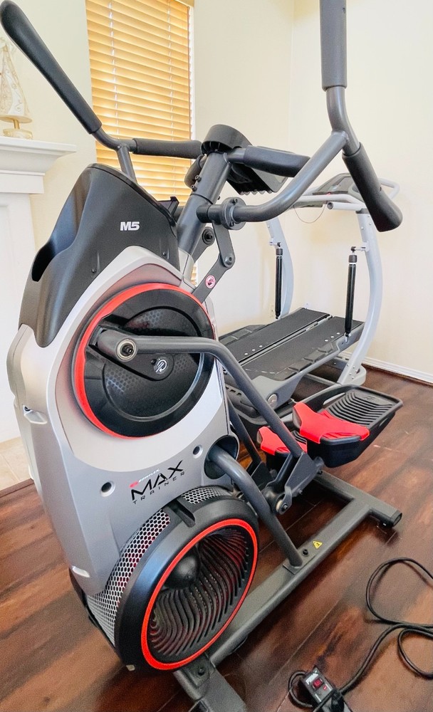 Bowflex Max Trainer M5 Stepper/Elliptical Machine Black Red Silver Barely used