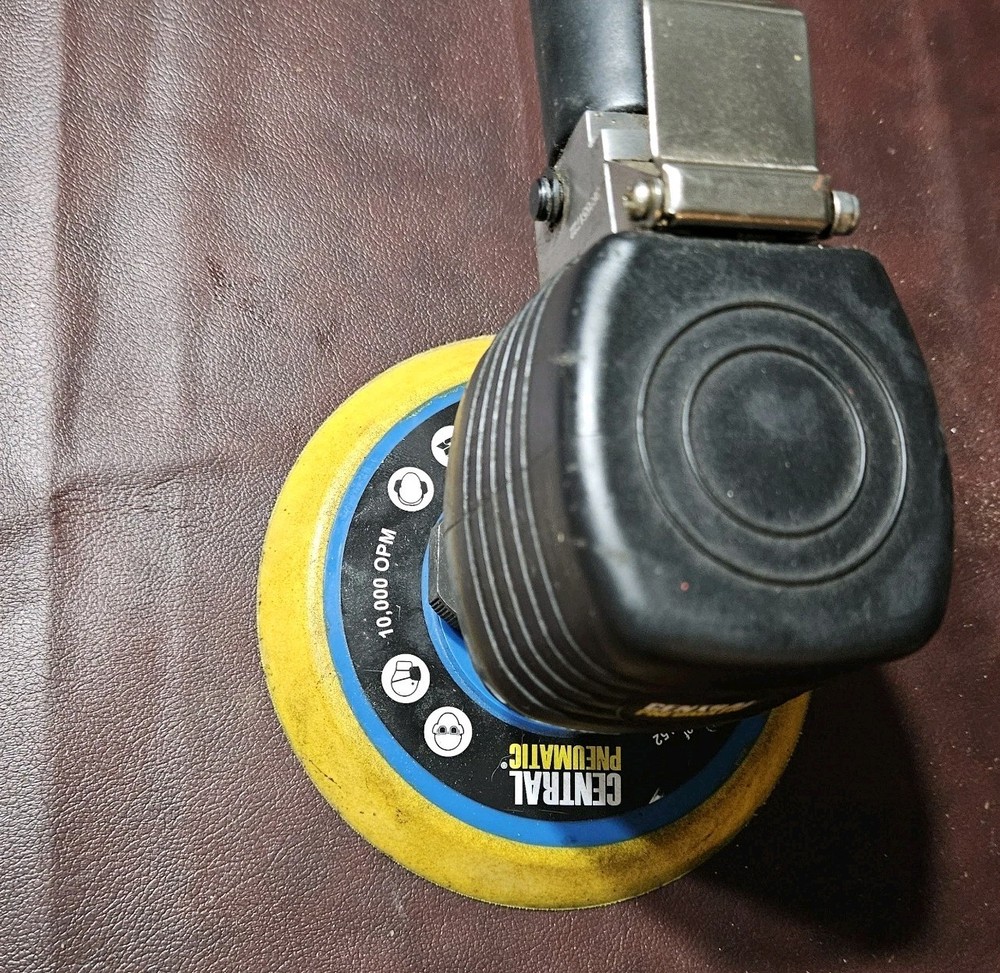 CENTRAL PNEUMATIC 68152 AIR SANDER BUFFER 6" Works Well