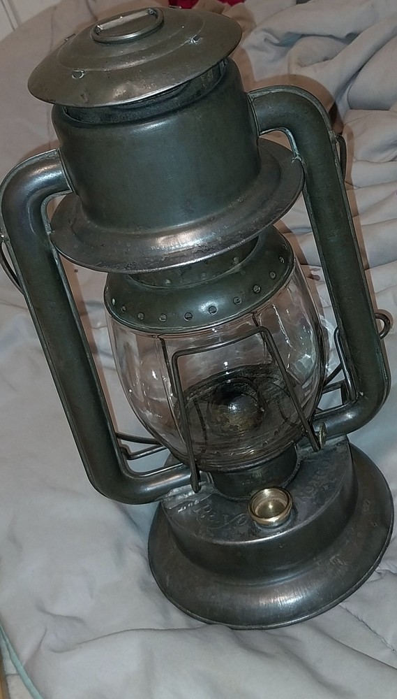 RAYO 100 COLD BLAST LANTERN