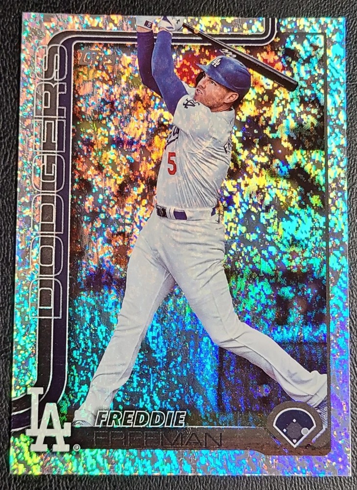 !!!     FREDDIE FREEMAN  TOPPS  FOIL   BASEBALL CARD  $$