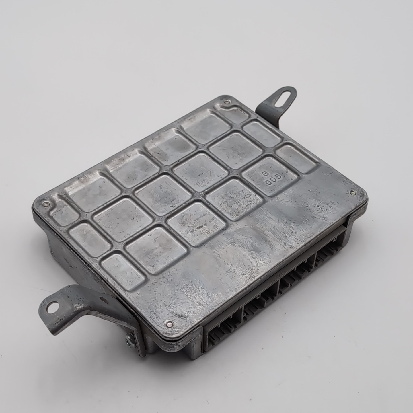 2010 2011 2012 Lexus LS600hL Hybrid Vehicle Control Module OEM 89981-50090