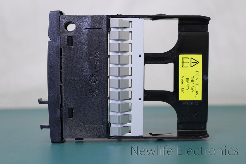 HP 683807-001 2.5-inch small form factor (SFF) Drive Blank