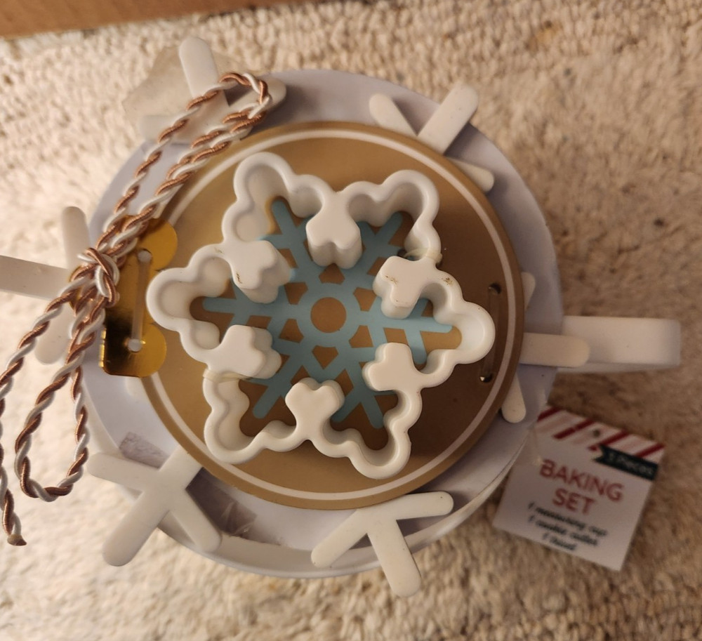 3 Piece Baking Set ~ Horizon Group USA ~ White