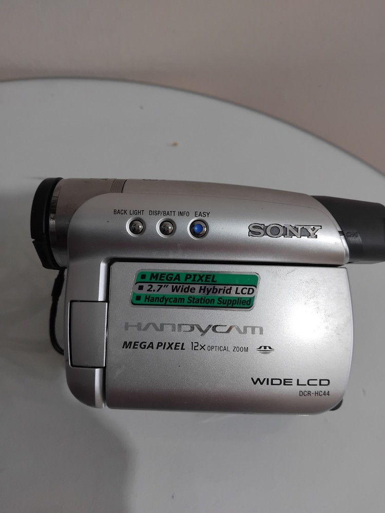 Sony model DCR-HC44E digital video camera NO BATTERY. UNTESTED.