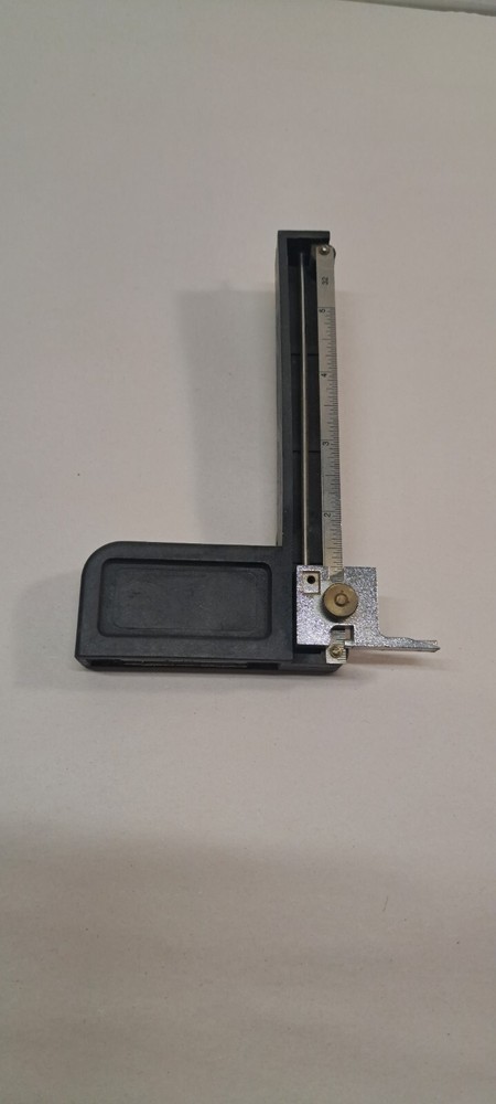 Leichtung Multi-Height Depth Gauge 5" scale Magnetic base