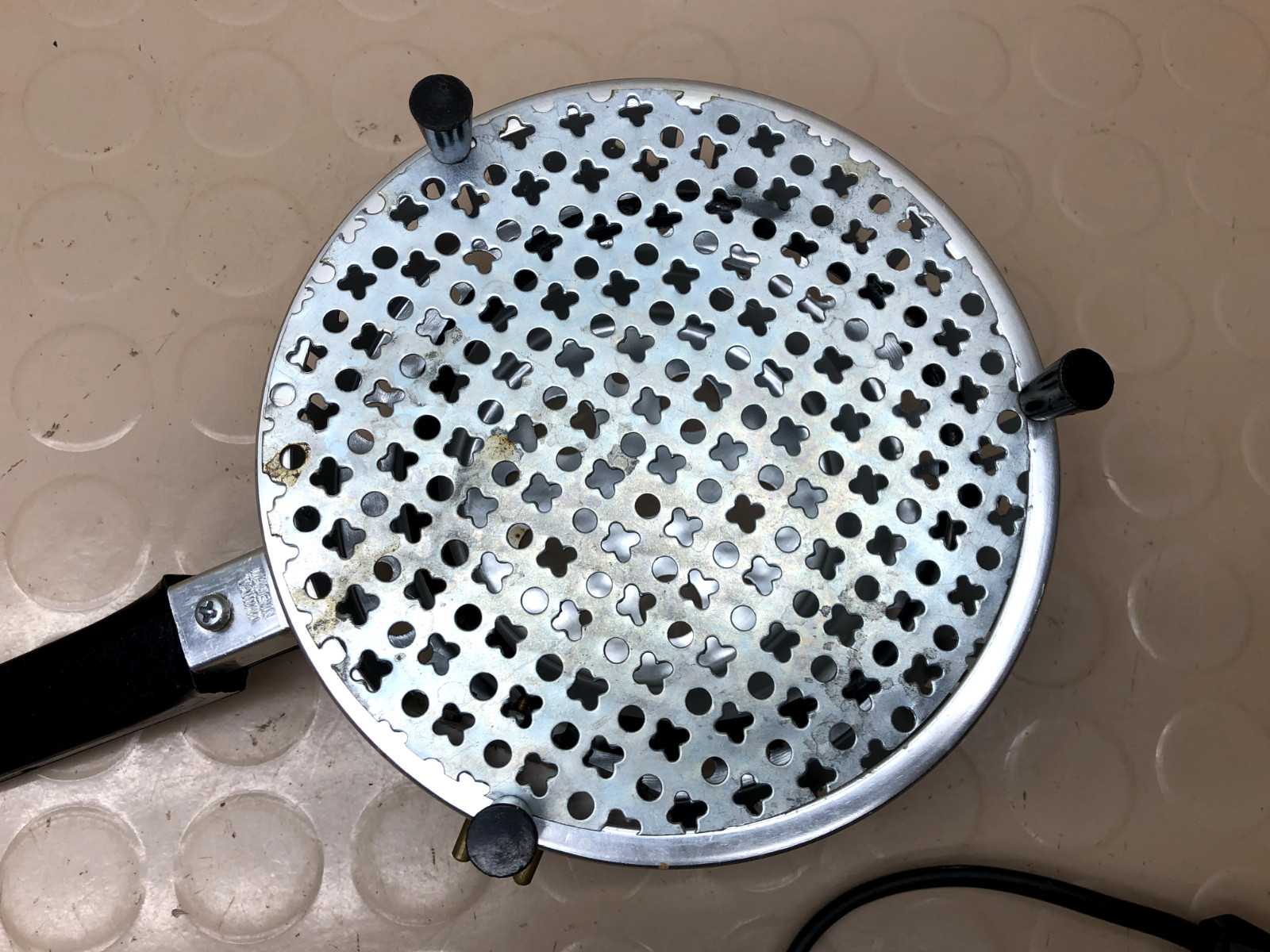 Vintage Electric Heating Plate with Handle & Removable Cord