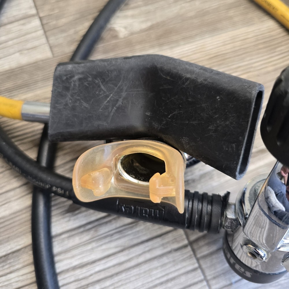 MARES MR 12 SCUBA REGULATOR SET Mares Flat Brass Used
