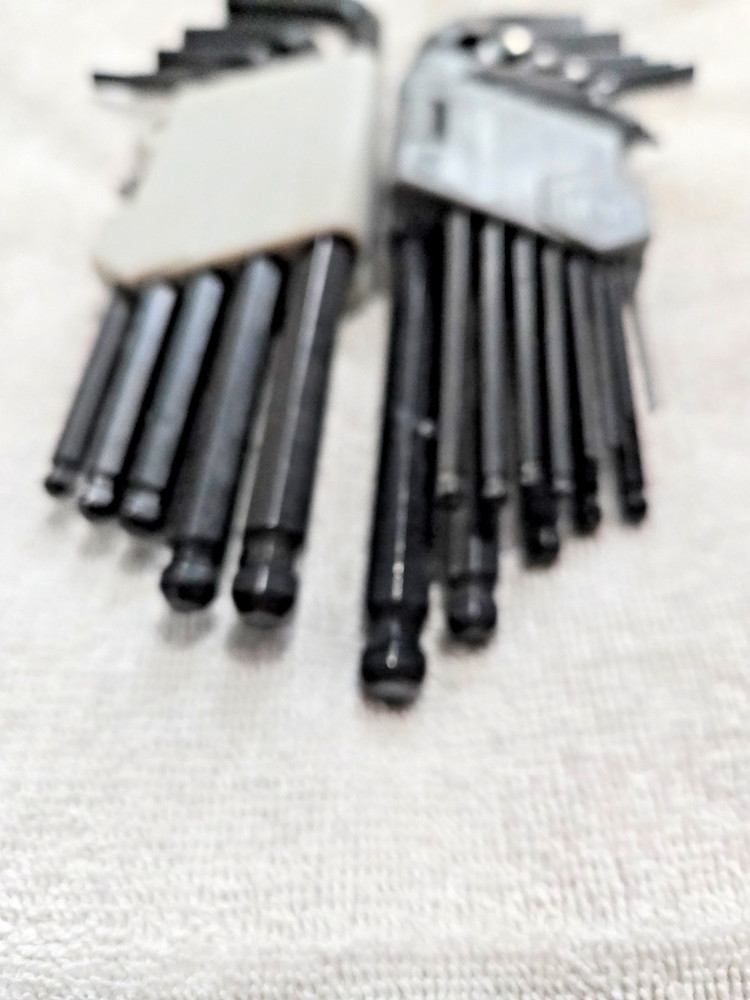 Amazon Basics Allen Wrench/Hex Key Set -SAE/Metric