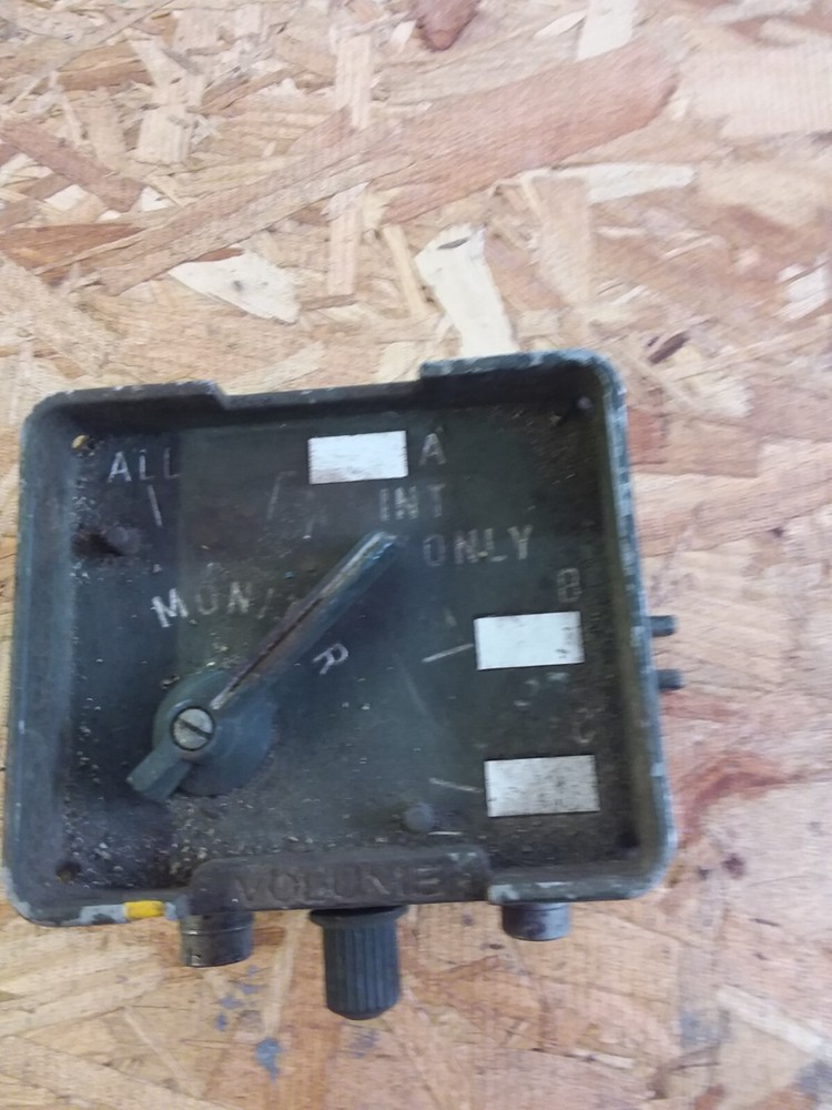 Control Intercom Communications Set C-2298/VRC