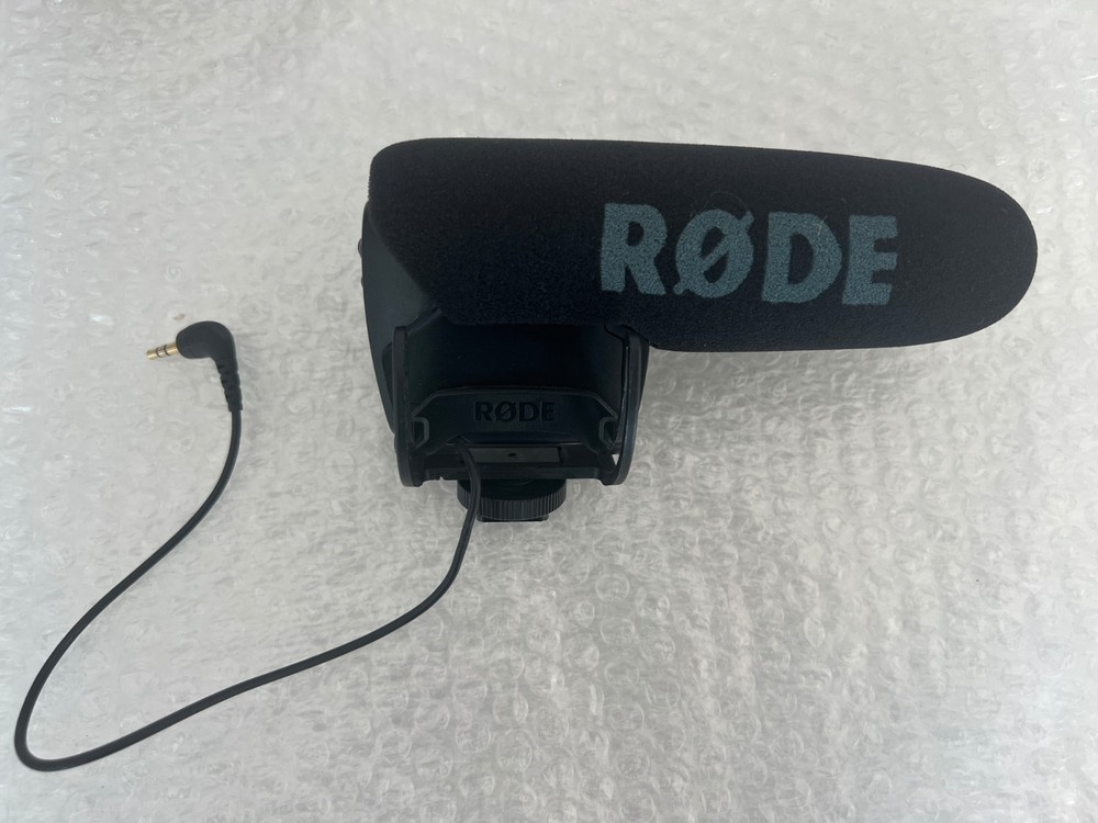 RODE VideoMic Pro Camera-Mount Shotgun Microphone