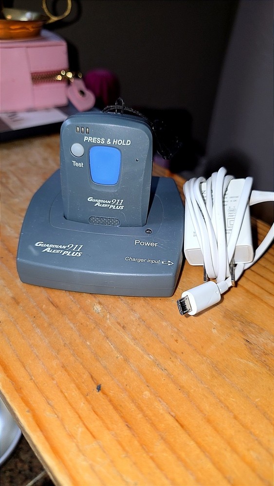 LogicMark Guardian Alert 911 PLUS Wireless Panic Button System Pendant