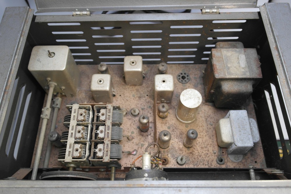 National Company Equipment - General Coverage Receiver NC-98 UNTESTED