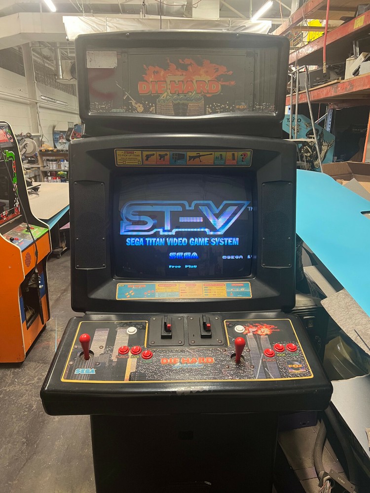 DIE HARD ARCADE by SEGA 1996 (Excellent Condition)