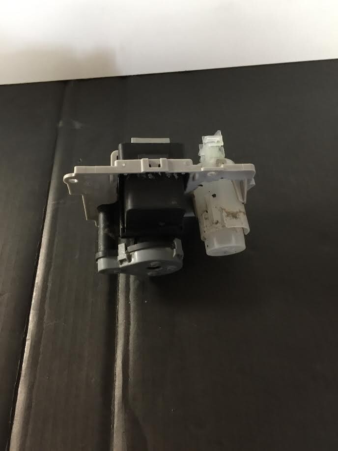 OEM Electrolux Dryer Support Pump 136604910