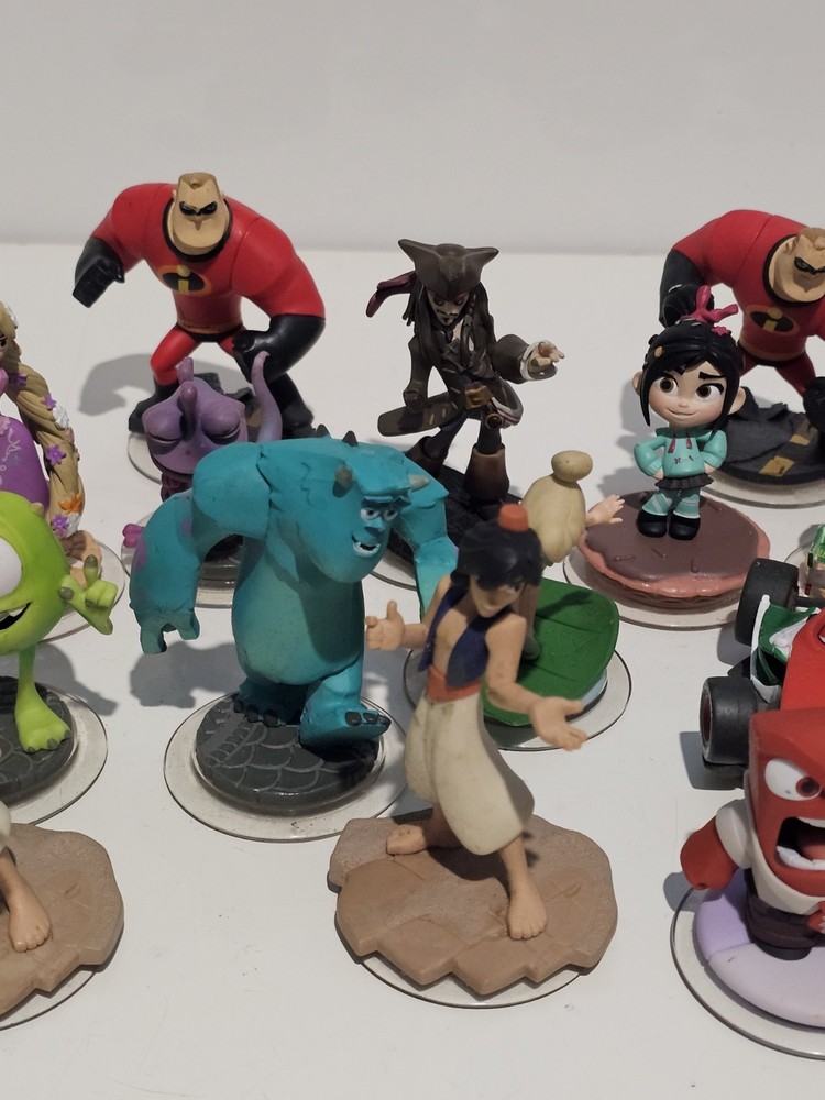 Disney Infinity Figure Bundle – Mixed Characters – Sold As Is / Untested