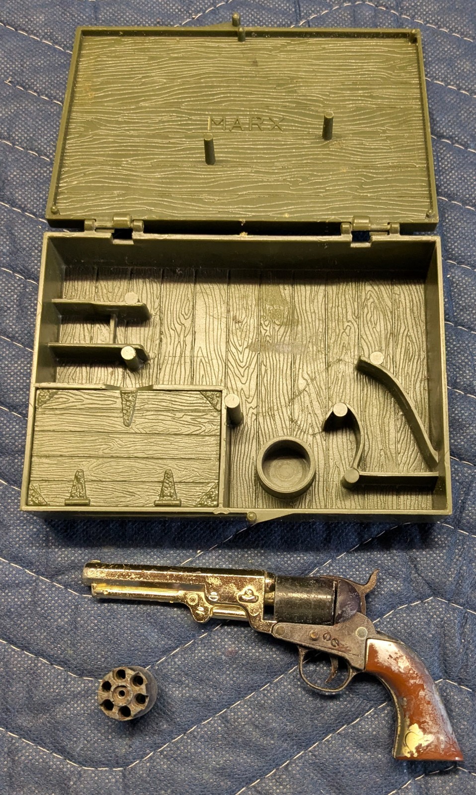 1960's Marx Toys: Stagecoach Cap Gun/Pistol chrome barrel extra cylinder